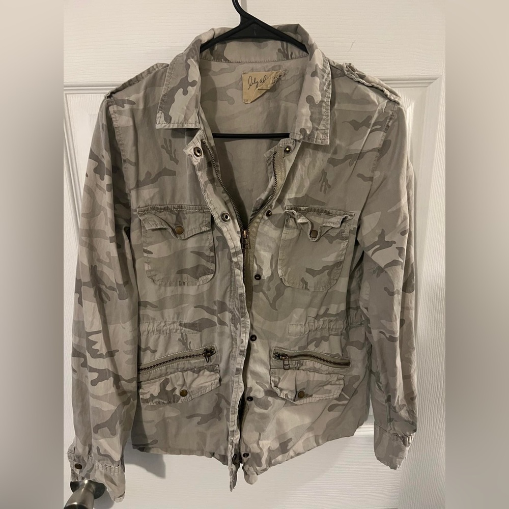 Women’s Camo Jacket
